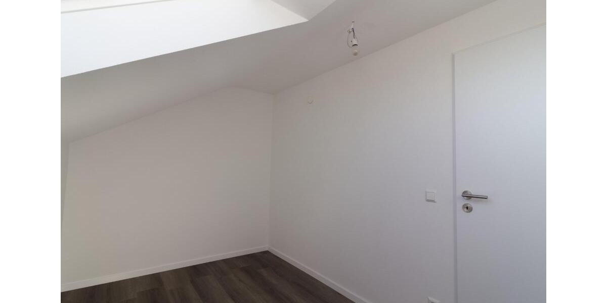 Dachgeschoßwohnung Waiblingen Beinstein - 3 Zimmer, 51 m&sup2;, 800&euro; | Angebot:25048702