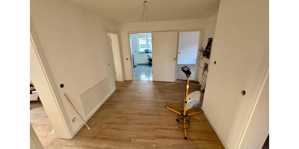 Dachgeschoßwohnung Lindau (Bodensee) - 4 Zimmer, 112 m&sup2;, 1.456&euro; | Angebot:25793624