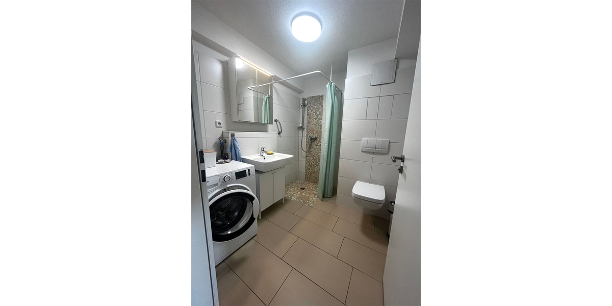 Altersgerechtes Wohnen mit Balkon ( EBK kann erworben werden), ab Juli frei - Etagenwohnung Dresden Striesen-West | Angebot:26194766