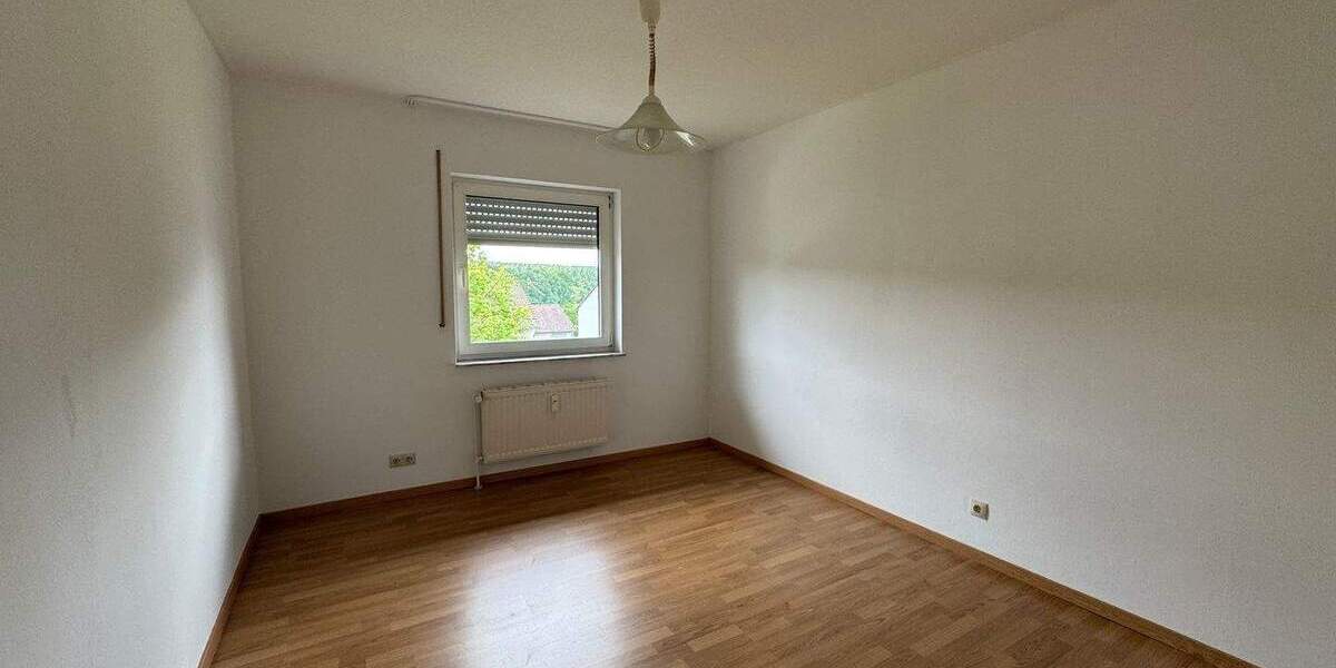 Reihenmittelhaus Binsfeld - 4 Zimmer, 122 m&sup2;, 979&euro; | Angebot:25693100