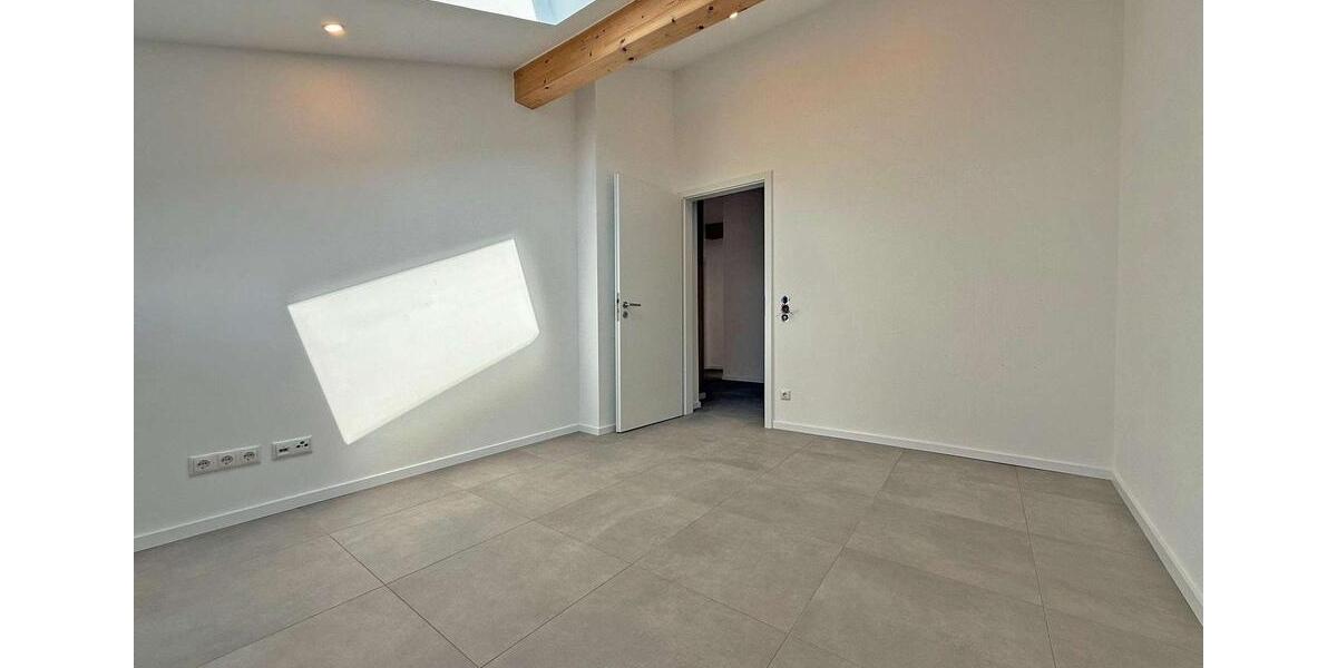 Etagenwohnung Altenmarkt an der Alz - 3 Zimmer, 83 m&sup2;, 1.000&euro; | Angebot:22180739