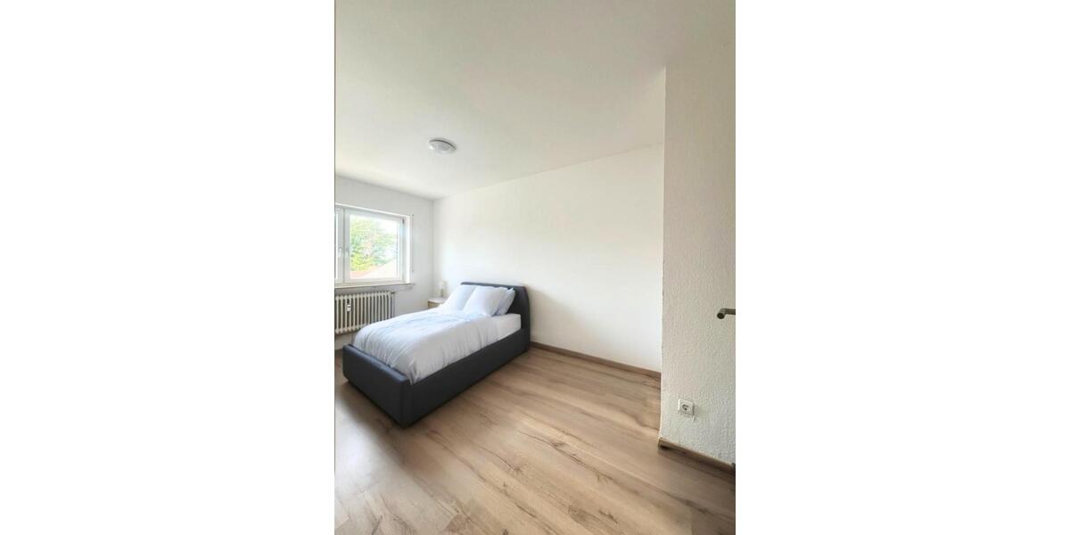 Etagenwohnung Roth - 3 Zimmer, 82 m&sup2;, 935&euro; | Angebot:24802586