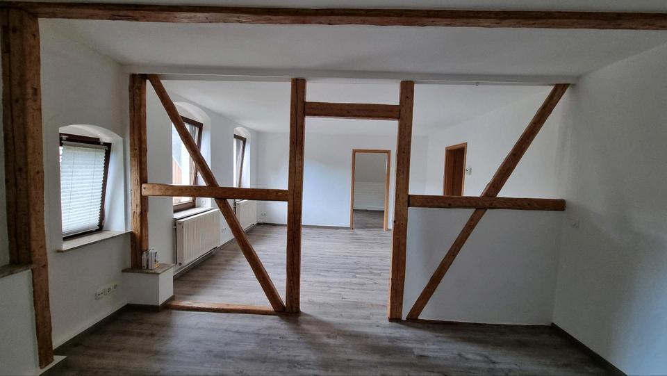 Dachgeschoßwohnung Ehrenfriedersdorf - 3 Zimmer, 93 m&sup2;, 675&euro; | Angebot:25021708