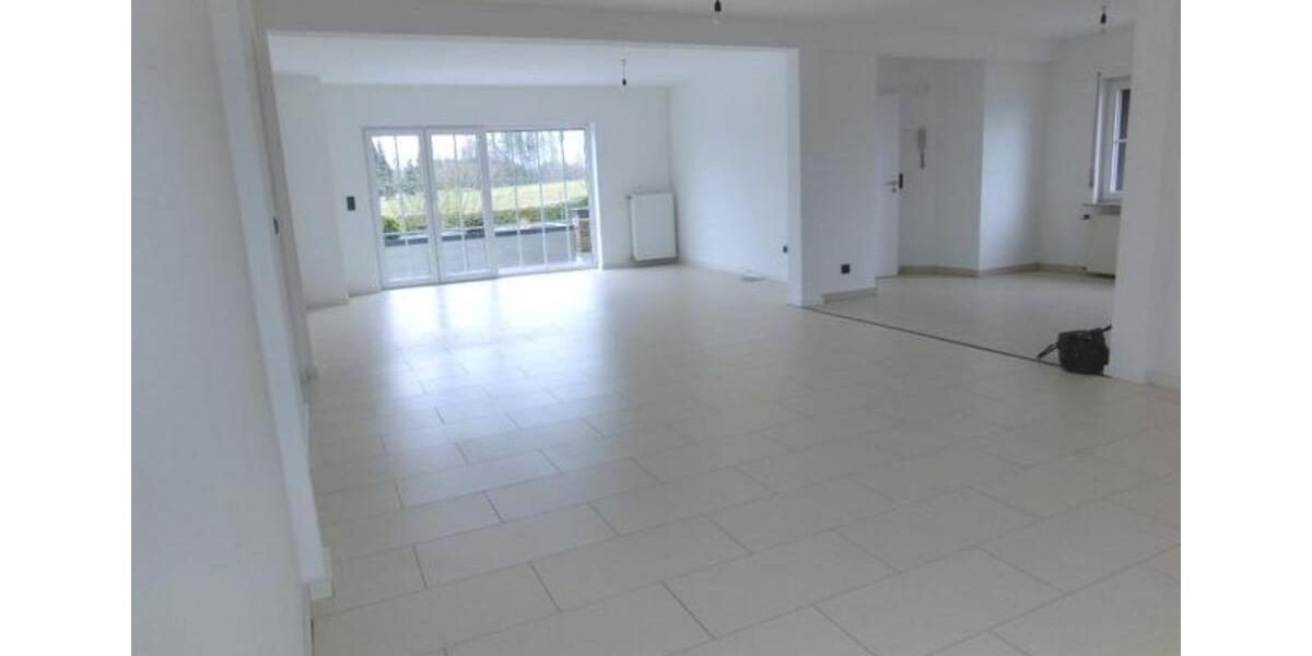 Dachgeschoßwohnung Wiehl - 3 Zimmer, 107 m&sup2;, 920&euro; | Angebot:24560207