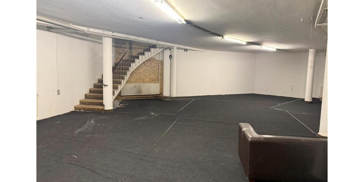 Gewerbeobjekt Kassel - 1.700&euro; | Angebot:25053085