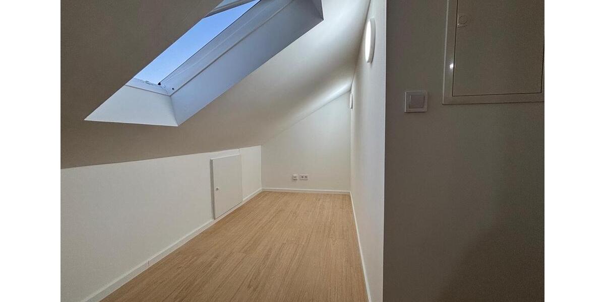 Dachgeschoßwohnung Marburg Marbach - 2 Zimmer, 30 m&sup2;, 490&euro; | Angebot:24773001