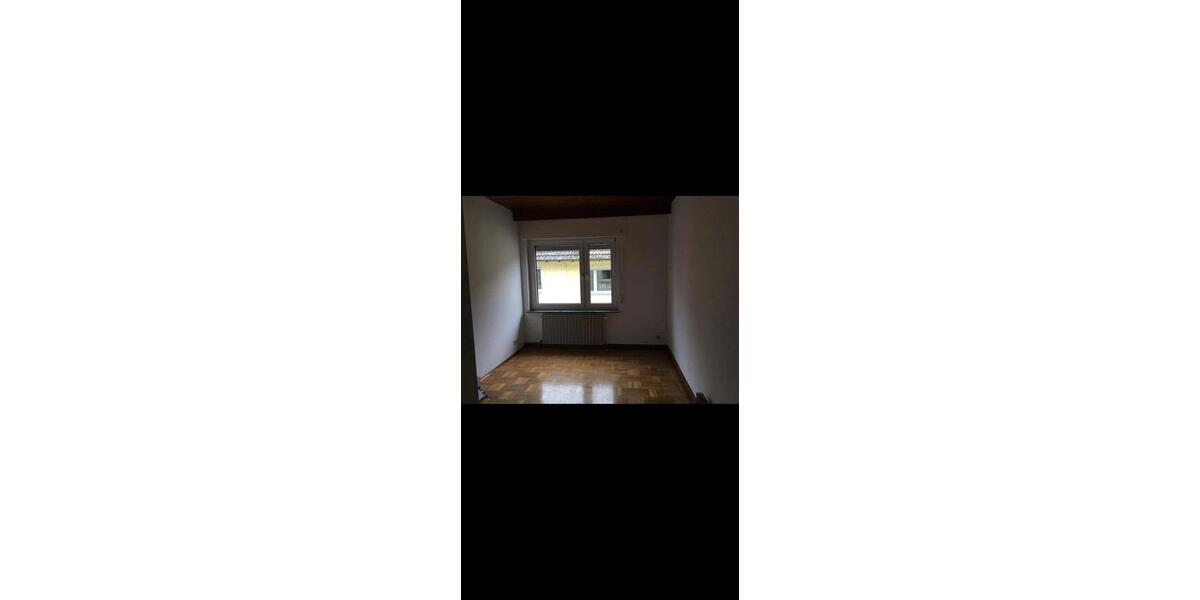 Etagenwohnung Geisenheim - 3 Zimmer, 66 m&sup2;, 450&euro; | Angebot:25323824