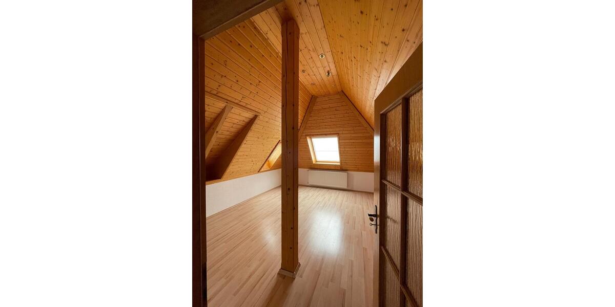 Dachgeschoßwohnung Bräunlingen - 2 Zimmer, 45 m&sup2;, 450&euro; | Angebot:26047557