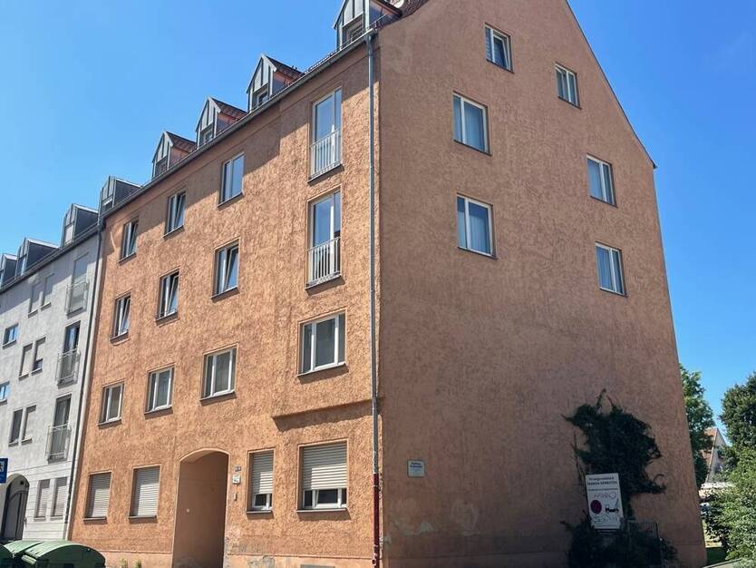 Beziehbare, charmante 2-Zimmer-Wohnung im Augsburger Domviertel