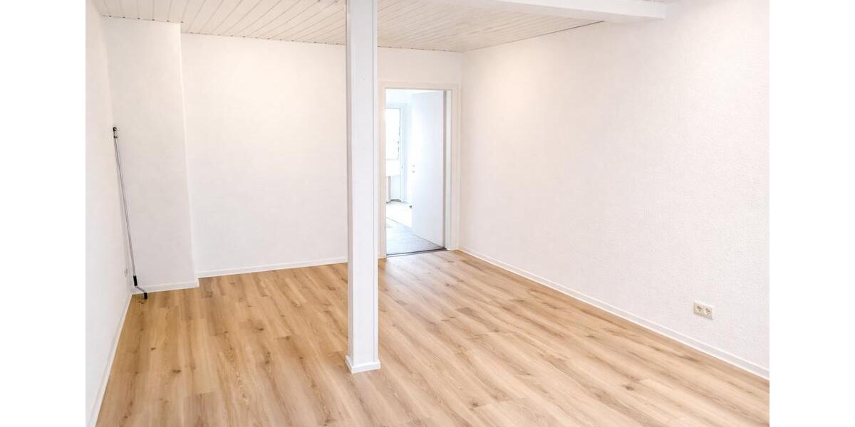 Etagenwohnung Eisenberg - 3 Zimmer, 65 m&sup2;, 490&euro; | Angebot:25633292