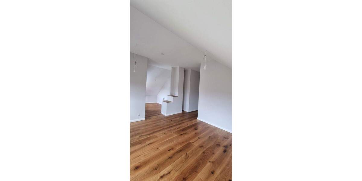 Etagenwohnung Schlüchtern - 3 Zimmer, 85 m&sup2;, 890&euro; | Angebot:25756419