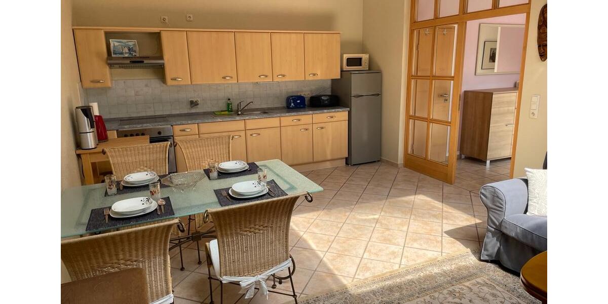 Erdgeschoßwohnung Schwerin Altstadt - 2 Zimmer, 60 m&sup2;, 1.250&euro; | Angebot:24552991