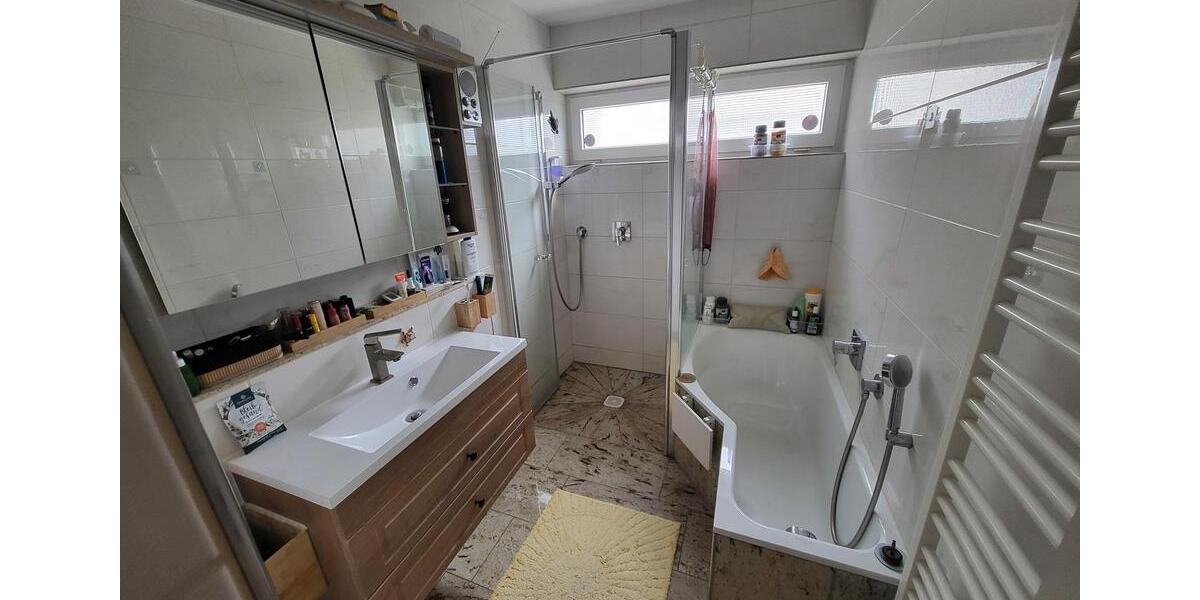 Etagenwohnung Stuttgart Luginsland - 5 Zimmer, 110 m&sup2;, 1.200&euro; | Angebot:25281244