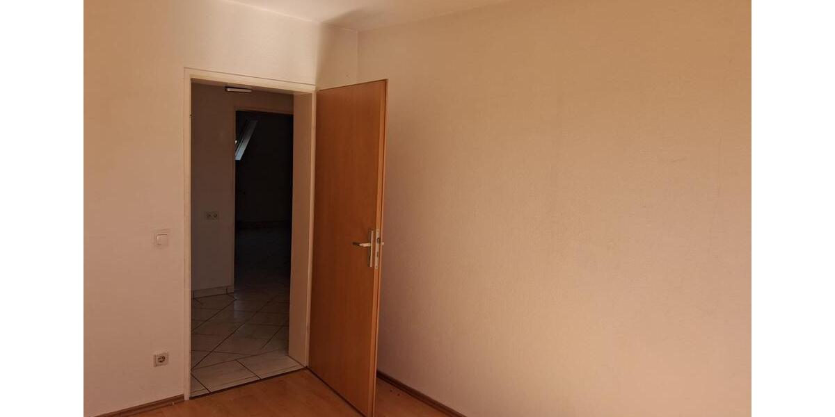Dachgeschoßwohnung Neunkirchen - 4 Zimmer, 82 m&sup2;, 750&euro; | Angebot:26614999