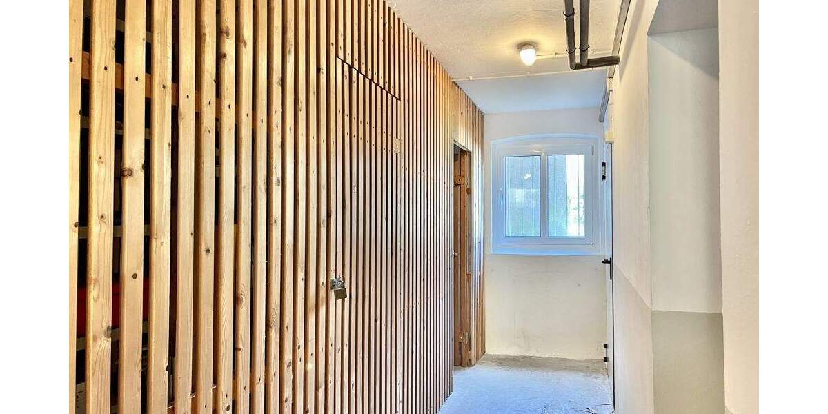 Etagenwohnung Detmold Innenstadt - 2 Zimmer, 69 m&sup2;, 600&euro; | Angebot:25694608