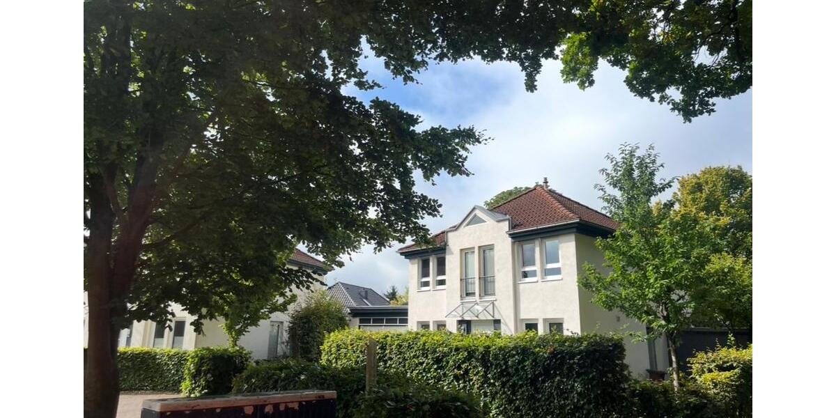 RASTEDE Kleine Stadtvilla Haus zu vermieten knapp 120 qm 4 zimmer