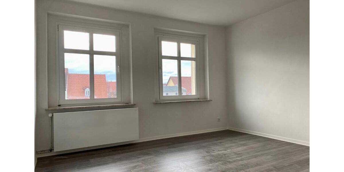 Zeitz Innenstadt, was braucht`s der Worte mehr? Gemütliche & moderne 4 Wohnung 4 zimmer