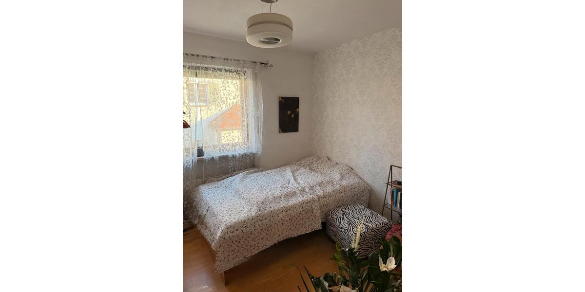 Etagenwohnung München Trudering-Riem - 5 Zimmer, 130 m&sup2;, 2.500&euro; | Angebot:25843466