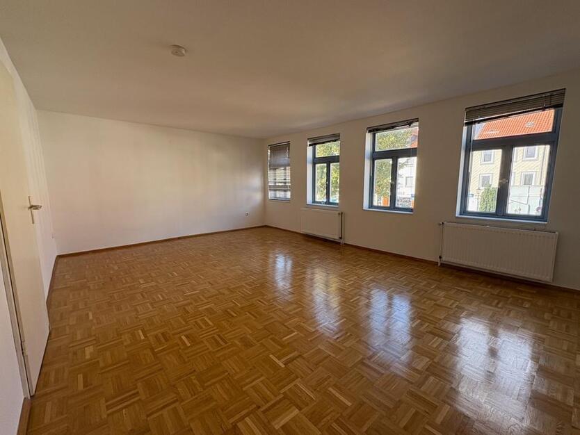 Charmante 1-Zimmer Wohnung in Wolfenbüttel mit Einbauküche zimmer