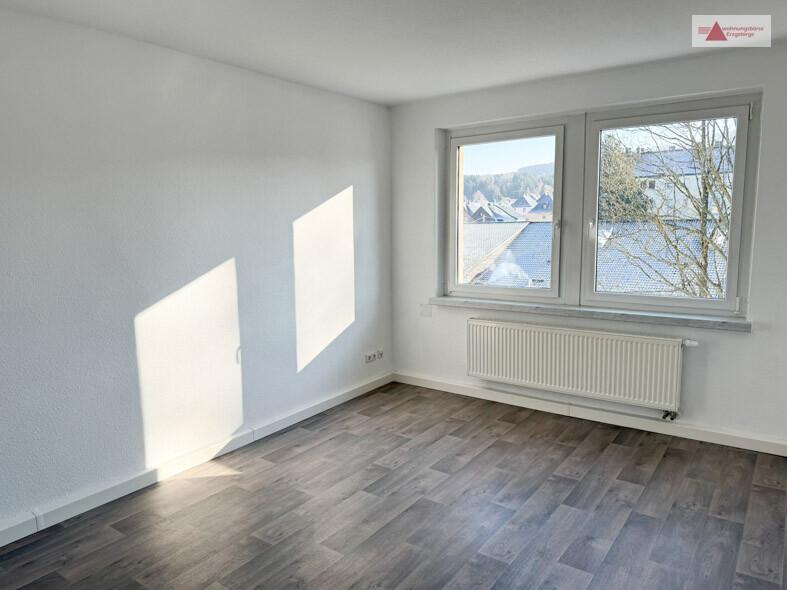 Etagenwohnung Sehmatal - 3 Zimmer, 57 m&sup2;, 316&euro; | Angebot:24674504