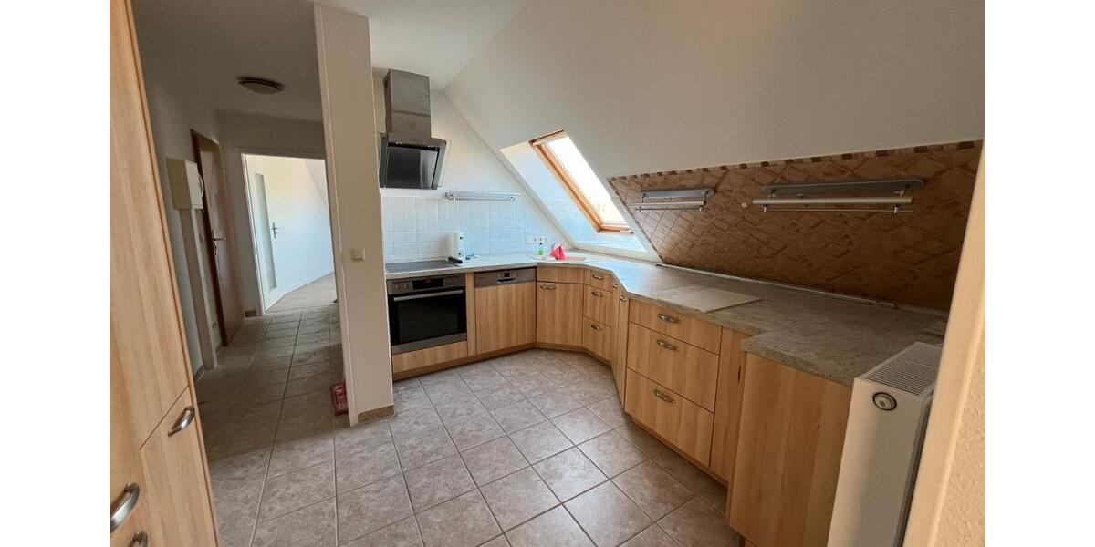 Dachgeschoßwohnung Stralsund - 3 Zimmer, 83 m&sup2;, 820&euro; | Angebot:26477490
