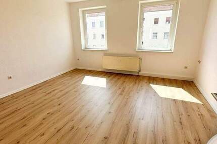 ab Sofort! Sanierte 3-Raum Wohnung am Berzdorfer See