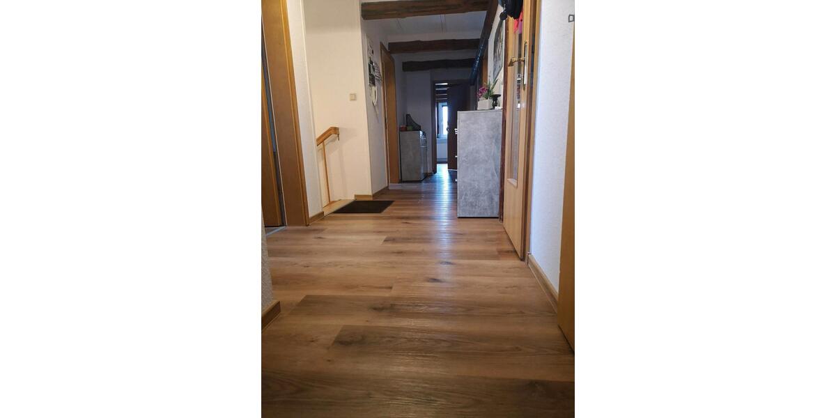 Dachgeschoßwohnung Bockenem - 4 Zimmer, 80 m&sup2;, 600&euro; | Angebot:24839020