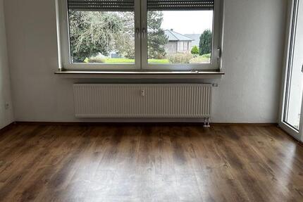 3 Zimmer Wohnung mit Balkon ab sofort Verfügbar zimmer