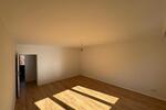 ACHTUNG: Tolle RENOVIERTE 4 Zimmer Wohnung mit Balkon!!