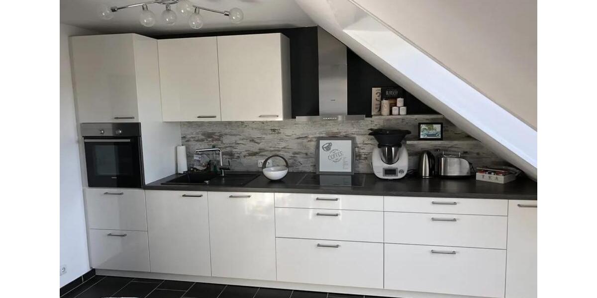 Dachgeschoßwohnung Hiddenhausen - 2 Zimmer, 82 m&sup2;, 650&euro; | Angebot:24954474