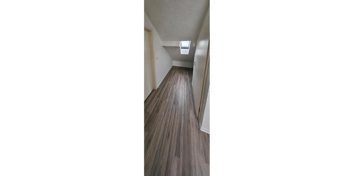 Dachgeschoßwohnung Flörsheim am Main - 2 Zimmer, 50 m&sup2;, 750&euro; | Angebot:26507560