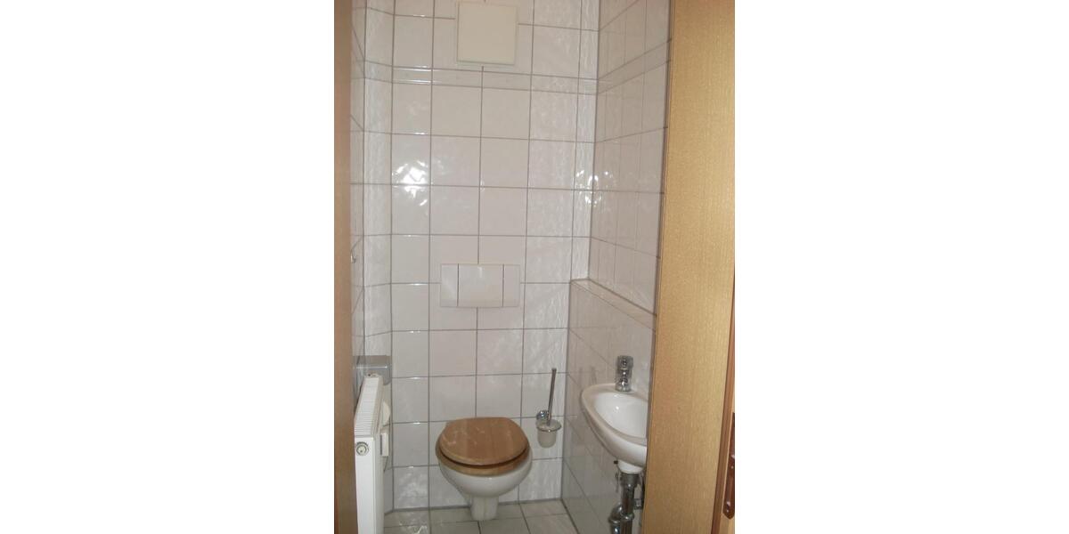 Erdgeschoßwohnung Neustadt an der Aisch - 3 Zimmer, 85 m&sup2;, 760&euro; | Angebot:24827407