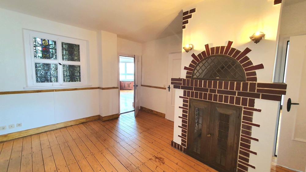 Exklusive 5-Zimmer-Wohnung in schöner Villa. Mit eigenem Gartenbereich. 5 zimmer