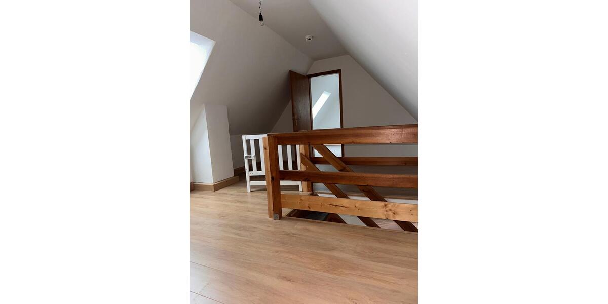 3,5 Zimmer Maisonette Wohnung in Steinsdorf 4 zimmer