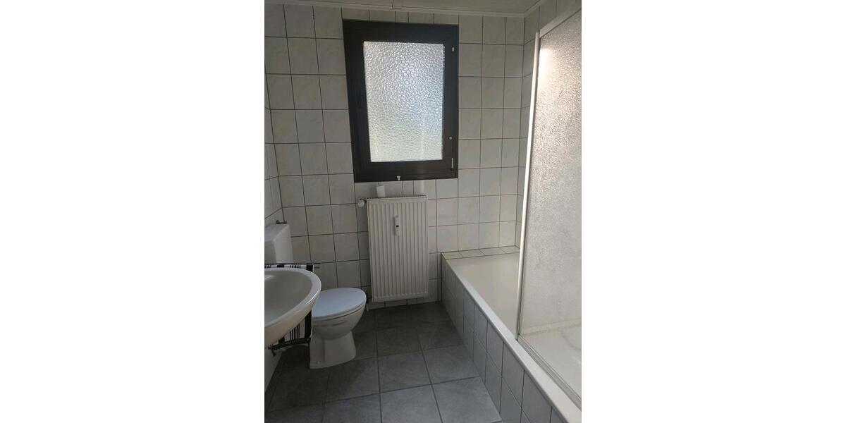 Dachgeschoßwohnung Andernach - 4 Zimmer, 103 m&sup2;, 550&euro; | Angebot:24211510