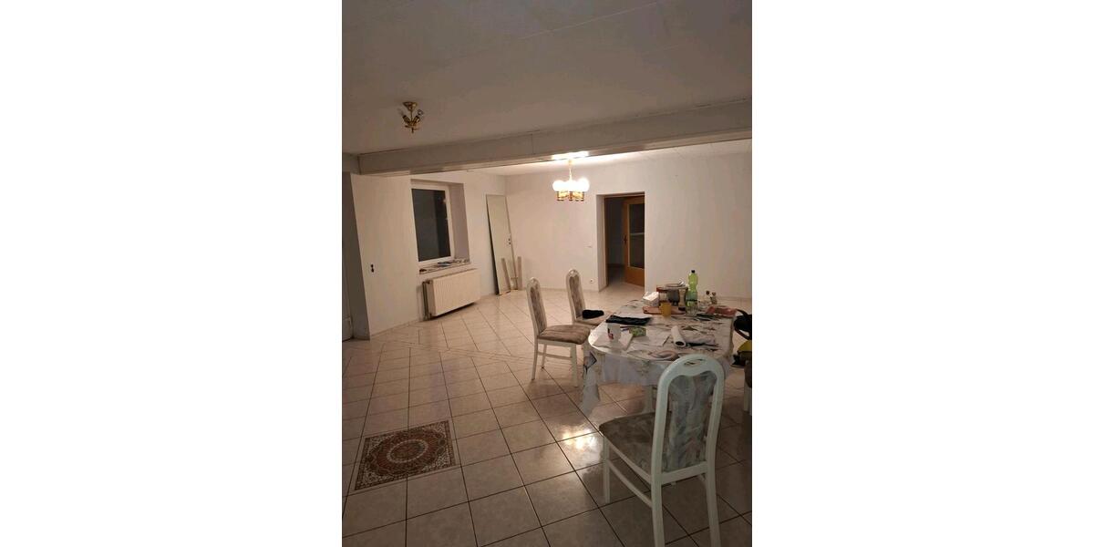 Erdgeschoßwohnung Rinteln - 5 Zimmer, 152 m&sup2;, 1.064&euro; | Angebot:24657729