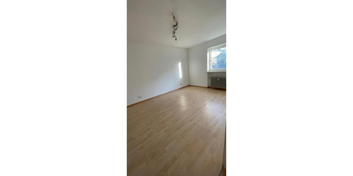 Erdgeschoßwohnung Ergolding - 2.5 Zimmer, 67 m&sup2;, 1.080&euro; | Angebot:24689195