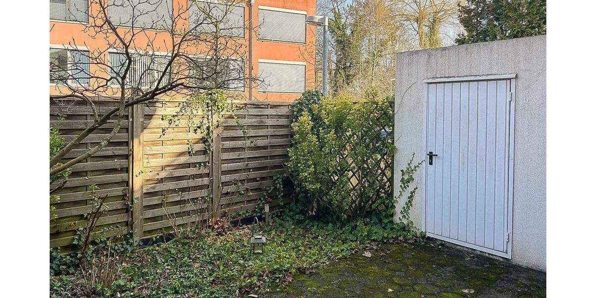 Doppelhaushälfte Düsseldorf Wittlaer - 5 Zimmer, 133 m&sup2;, 2.600&euro; | Angebot:23790209