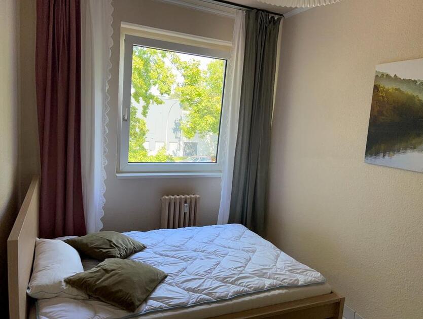 Gemütliches 13 m² voll möbliertes Zimmer zimmer