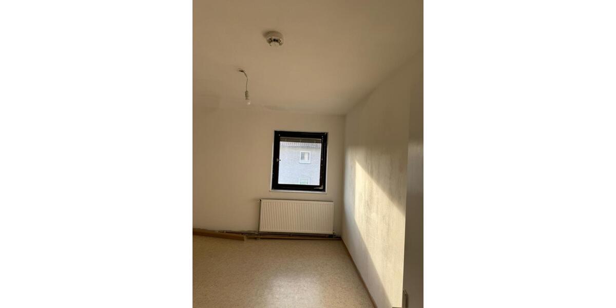 Etagenwohnung Elsenfeld - 3 Zimmer, 68 m&sup2;, 800&euro; | Angebot:25860124