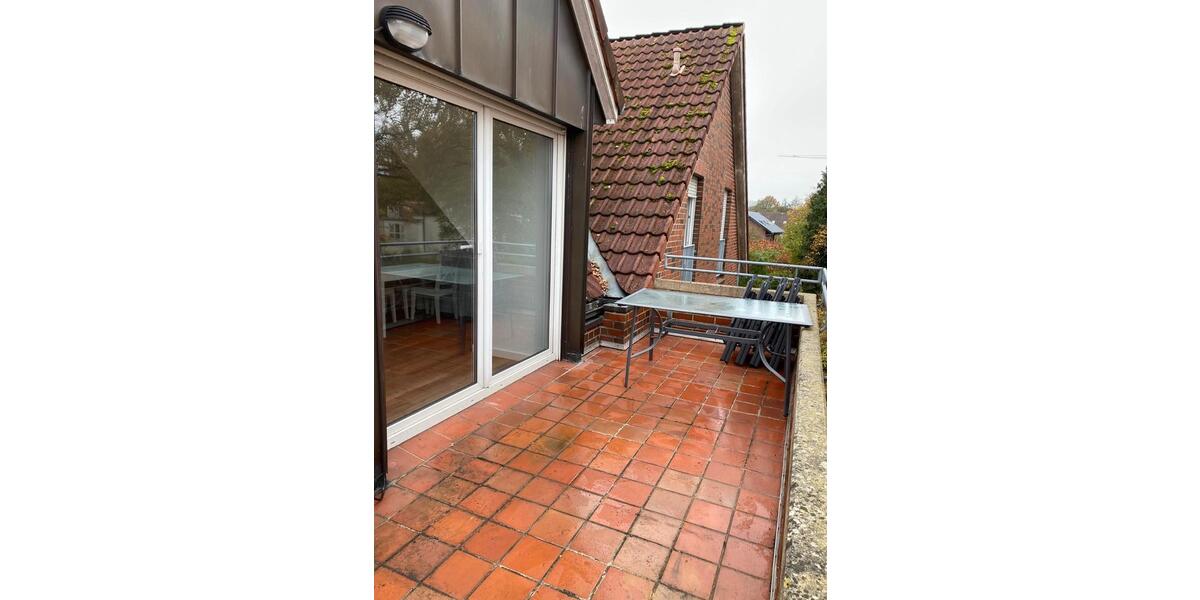Dachgeschoßwohnung Lingen (Ems) - 2 Zimmer, 77 m&sup2;, 760&euro; | Angebot:26452211