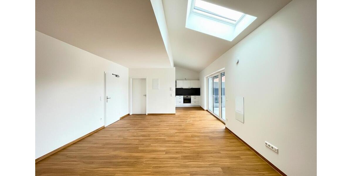 Dachgeschoßwohnung Riesbürg - 2 Zimmer, 72 m&sup2;, 900&euro; | Angebot:25351257