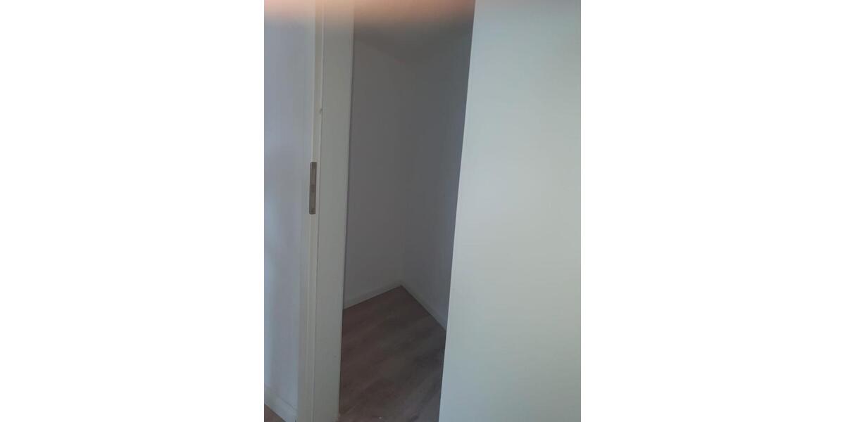 Dachgeschoßwohnung Bremerhaven - 3 Zimmer, 94 m&sup2;, 650&euro; | Angebot:26151275