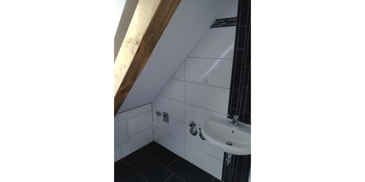 Dachgeschoßwohnung Friesack - 1 Zimmer, 35 m&sup2;, 380&euro; | Angebot:26032852