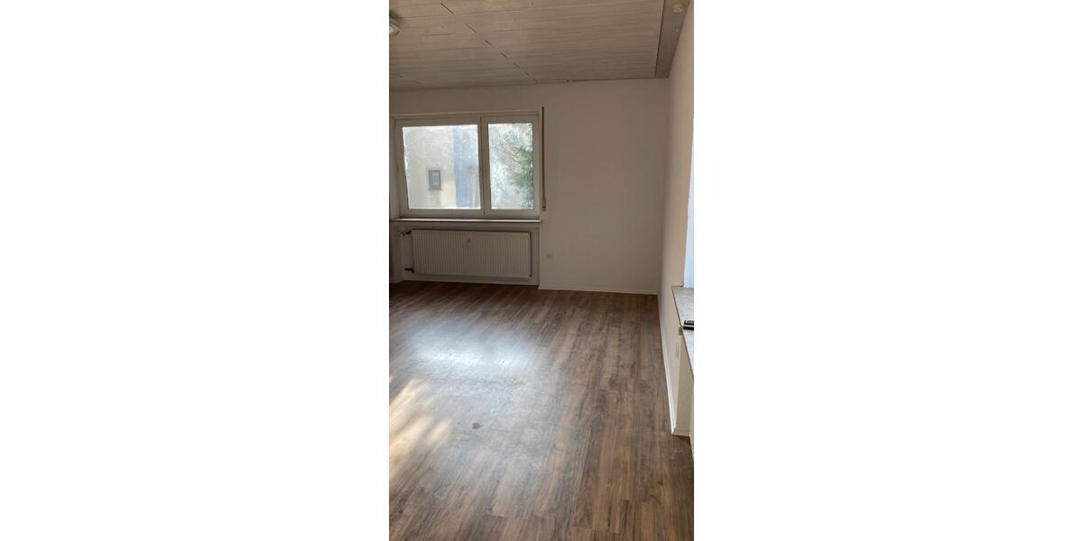 Erdgeschoßwohnung Sulzfeld - 4 Zimmer, 120 m&sup2;, 920&euro; | Angebot:26332231