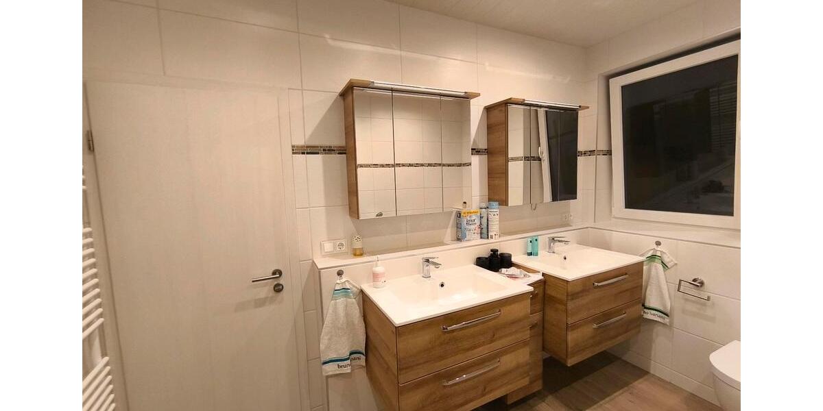Einfamilienhaus Waldböckelheim - 8 Zimmer, 165 m&sup2;, 1.550&euro; | Angebot:26139931