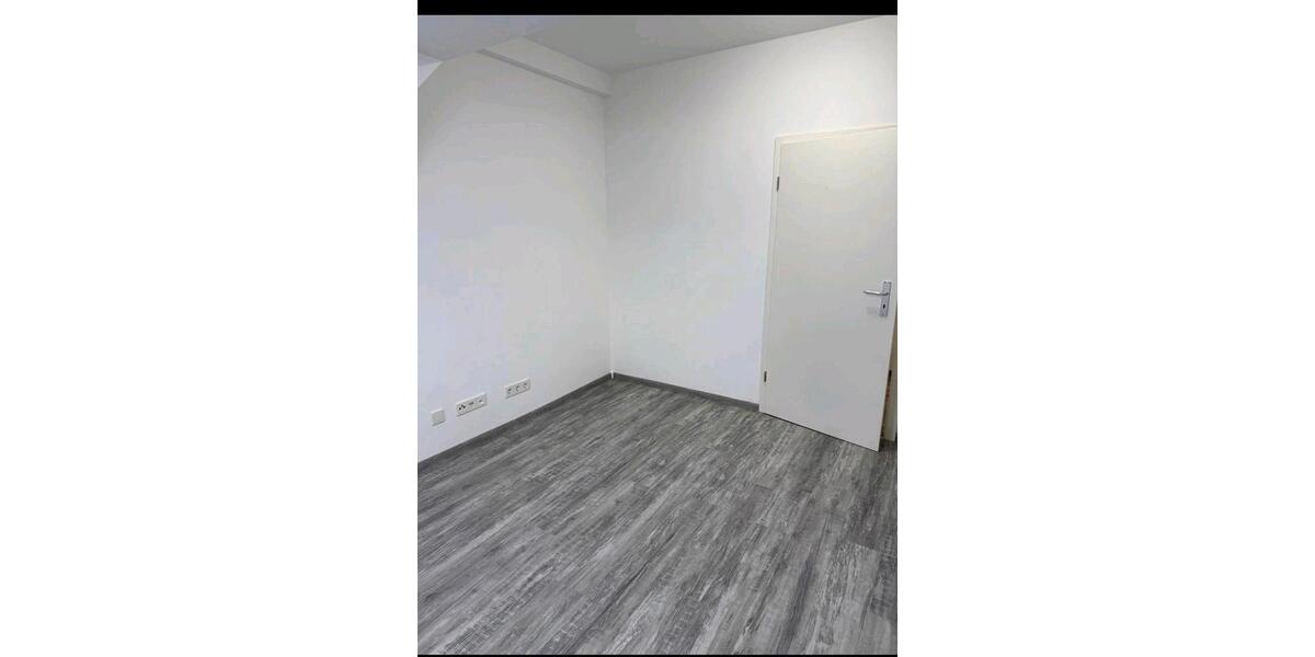 Dachgeschoßwohnung Sankt Augustin - 4 Zimmer, 65 m&sup2;, 950&euro; | Angebot:26222268