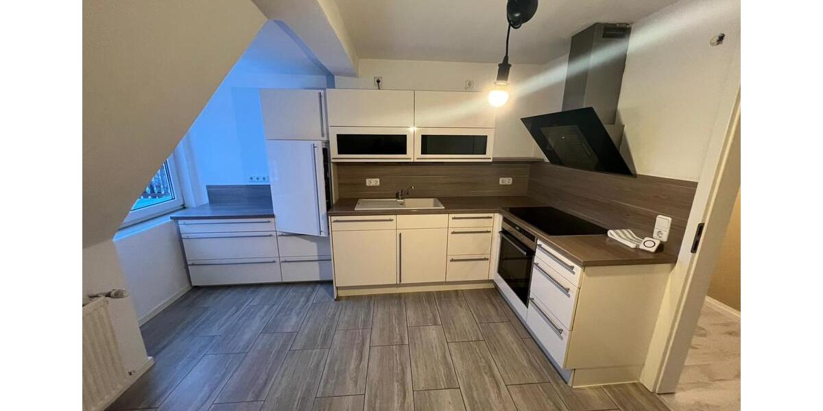 Dachgeschoßwohnung Allendorf (Eder) - 5 Zimmer, 135 m&sup2;, 1.200&euro; | Angebot:26374963