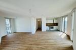 Charmante und Helle Wohnung mit großem Sonnenbalkon im Erstbezug!