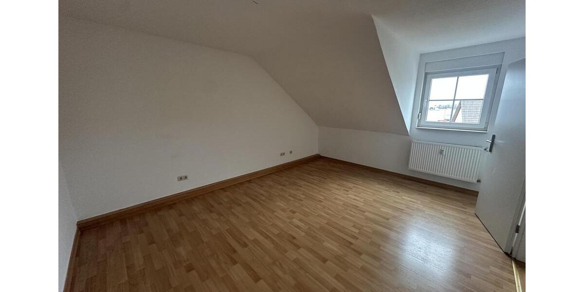 Dachgeschoßwohnung Euskirchen Dom-Esch - 4 Zimmer, 70 m&sup2;, 339&euro; | Angebot:26444040